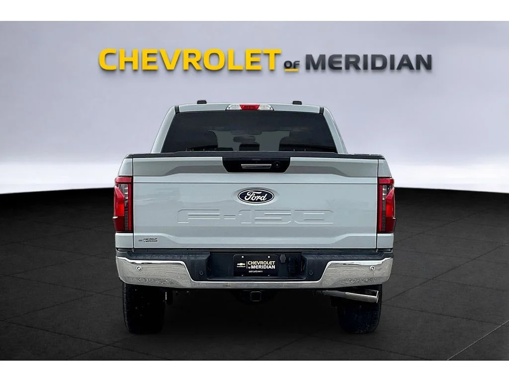 Used 2024  Ford XLT image 4