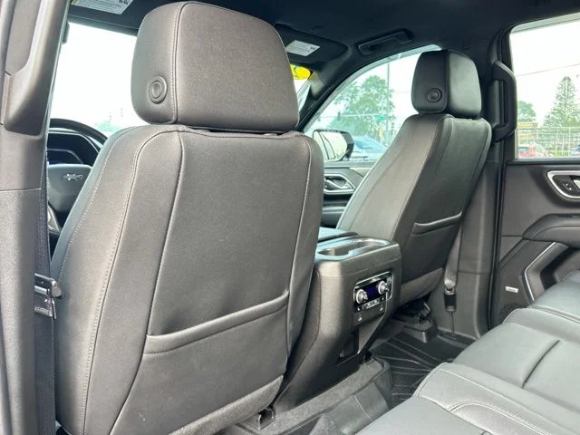 Used 2022 Summit White Chevrolet Z71 image 24
