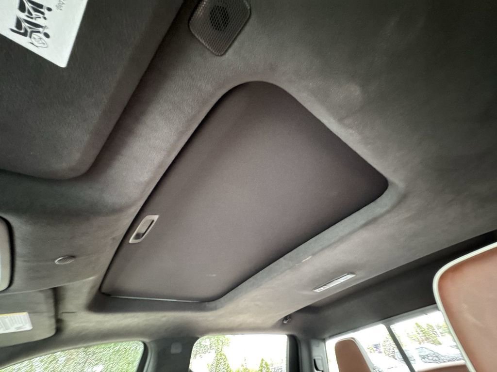 Used 2025 Onyx Black GMC Denali Ultimate image 23