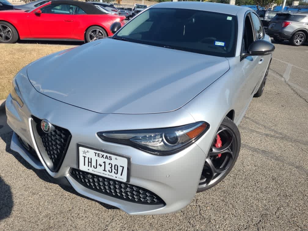 Pre-Owned 2019 Alfa Romeo Giulia Ti