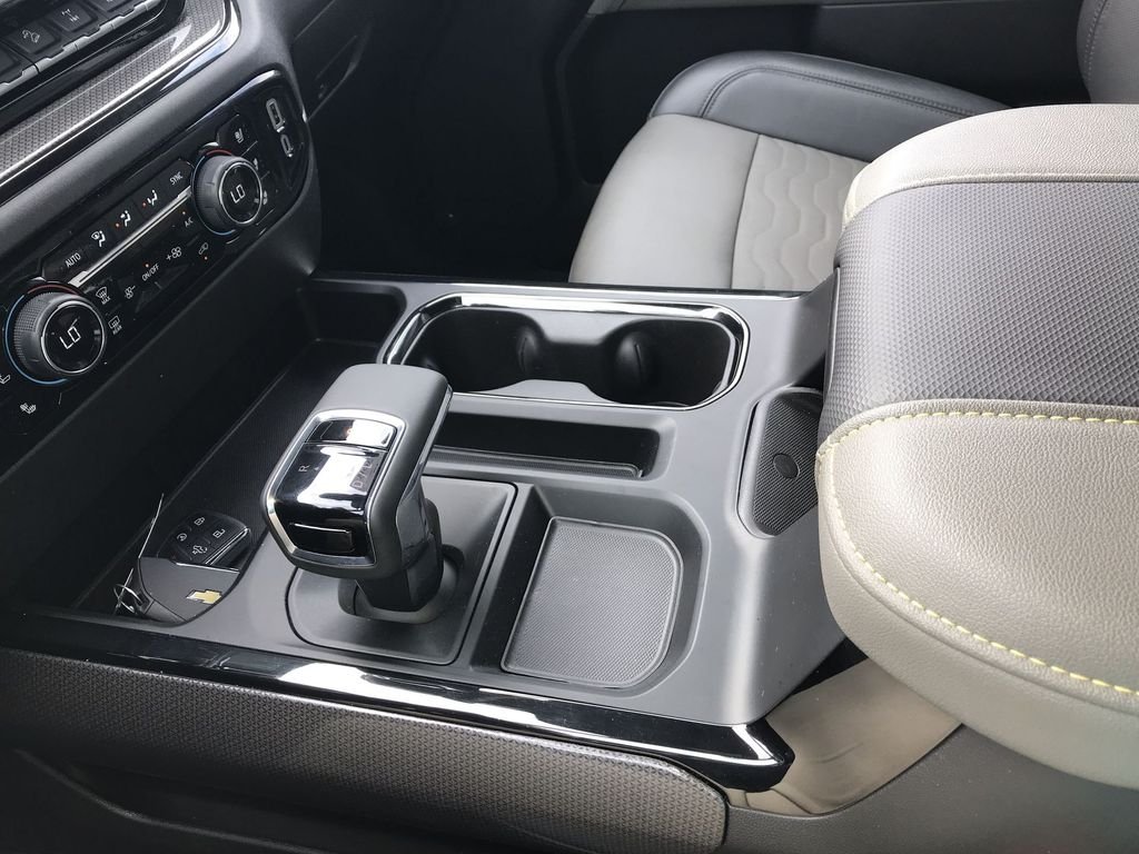 Used 2023 Gray Chevrolet ZR2 image 21