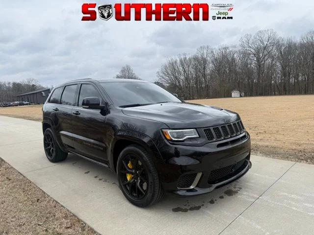 2021 Jeep Grand Cherokee Trackhawk's photo