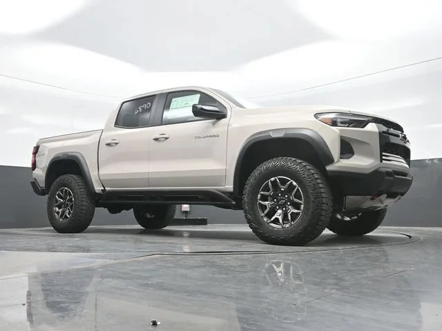 2026 Chevrolet Colorado ZR2 - Photo 23