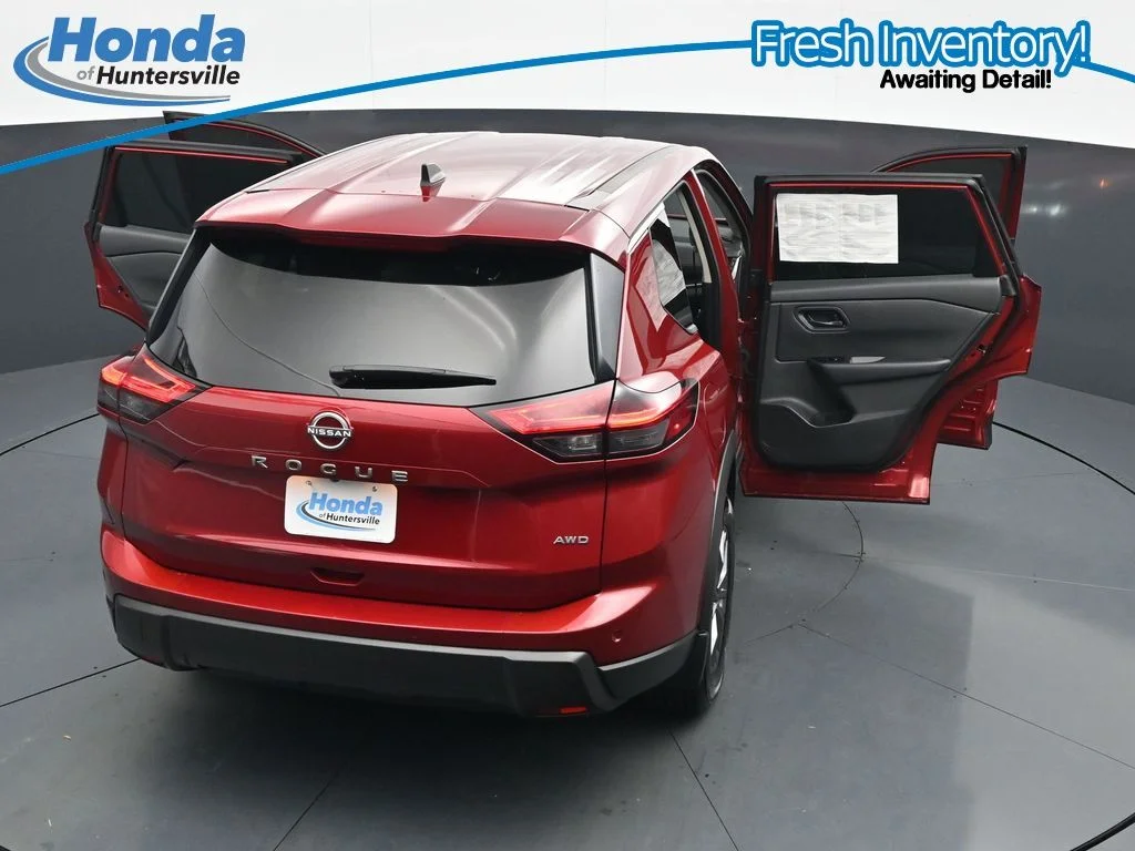 Used 2024 Scarlet Nissan S image 37