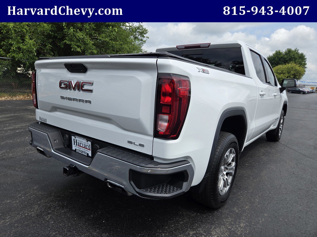 Used 2020 SUMMIT WHITE GMC SLE image 37