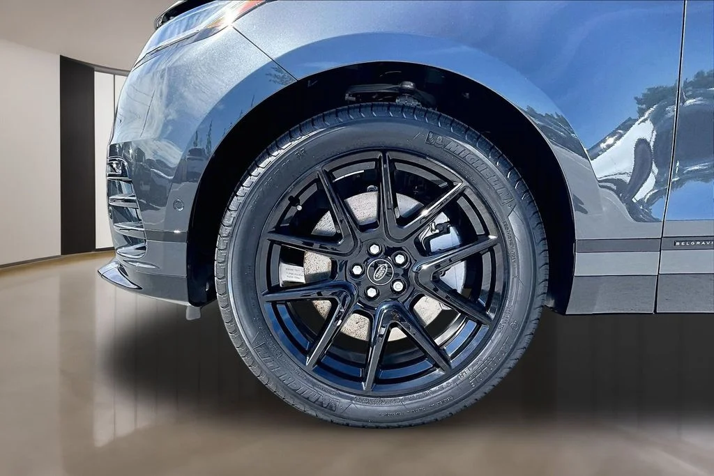 New 2026 Gray Land Rover Belgravia Edition image 13