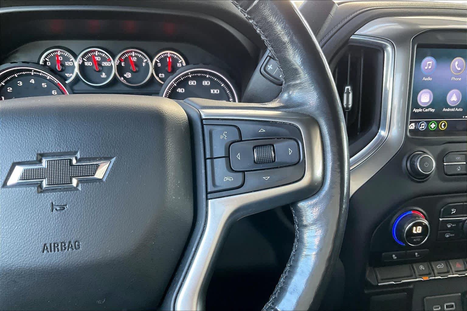 Used 2019 Silver Ice Metallic Chevrolet LT image 23
