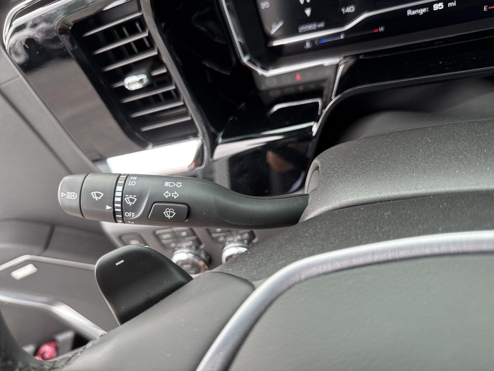 Used 2024 Summit White GMC SLT image 21