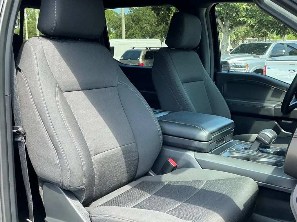Used 2024 Blue Ford XLT image 22
