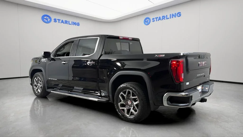 Certified Used 2024 Onyx Black GMC SLT image 5