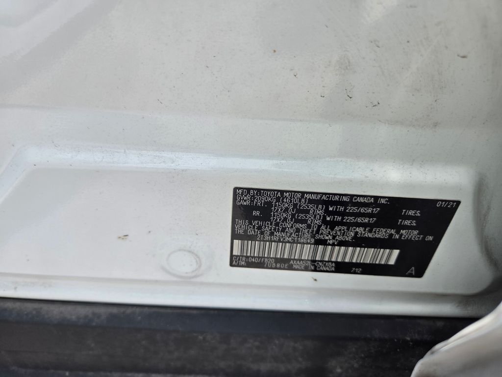 Used 2021 White Toyota LE image 31