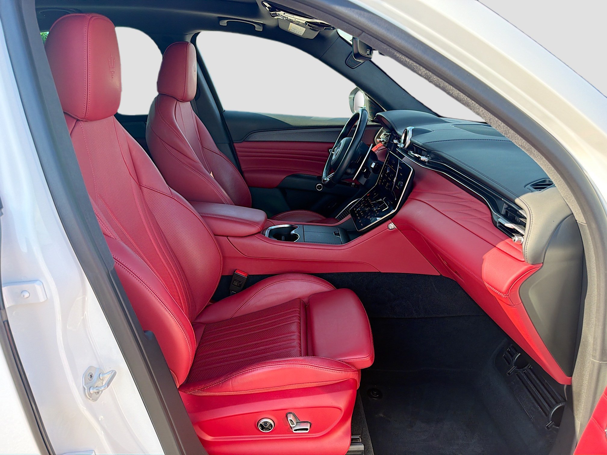 Used 2023 Bianco Maserati Modena image 16