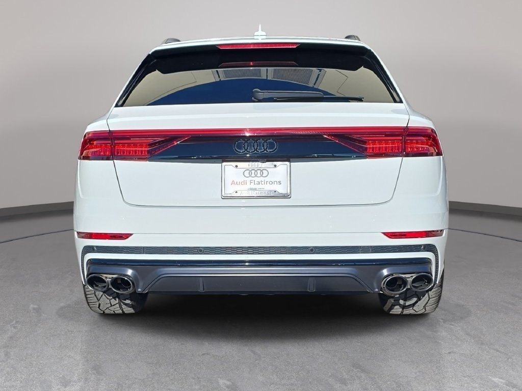Used 2023  Audi 4.0T Prestige image 7