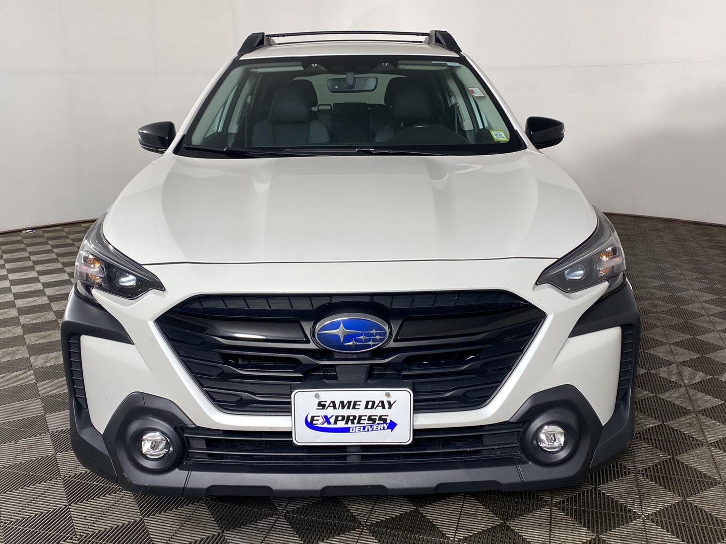 Used 2023 Crystal White Pearl Subaru Onyx Edition image 11