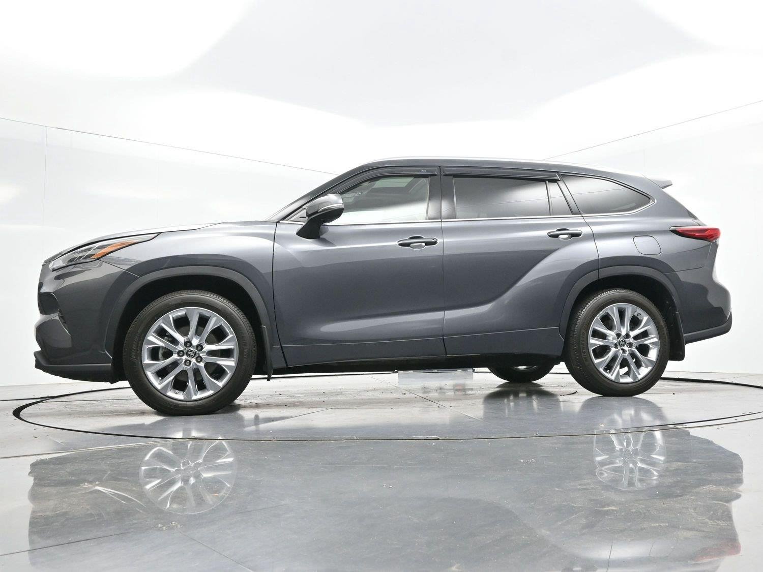 Used 2021 Magnetic Gray Metallic Toyota Limited image 46