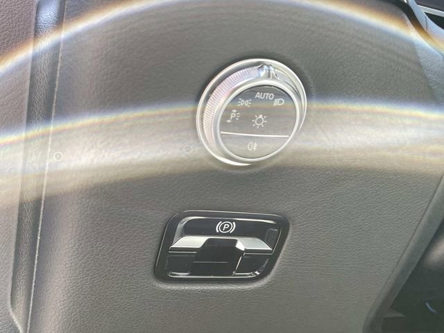 New 2026 Starling Blue Metallic Mercedes-Benz GLC 300 image 53