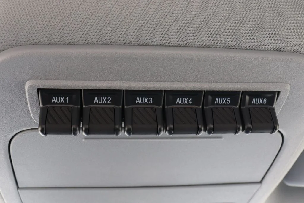 New 2025 Oxford White Ford F-550® XL image 15