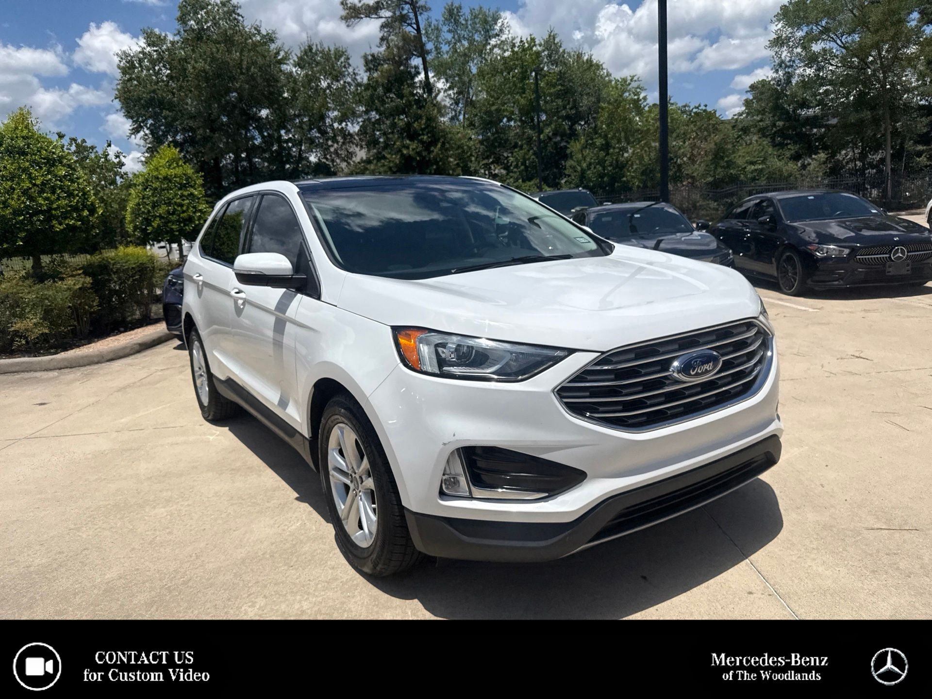 Used 2019 Oxford White Ford SEL image 1