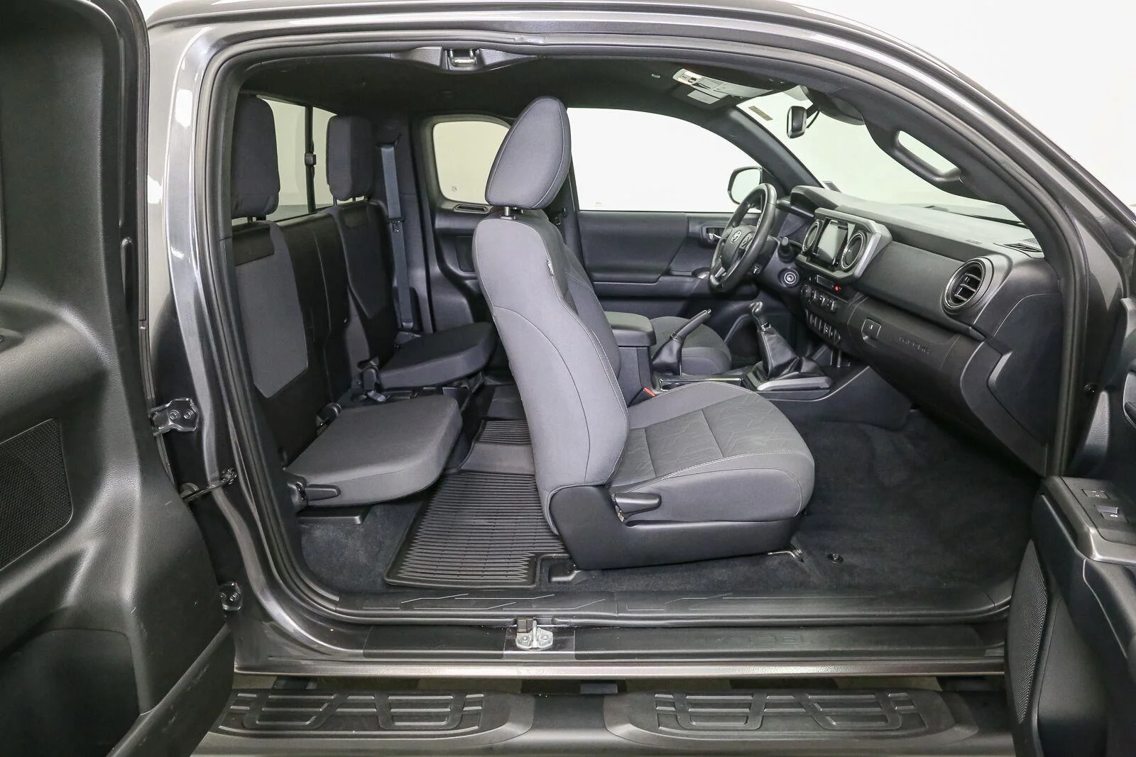 Used 2019 Magnetic Gray Metallic Toyota SR5 image 22
