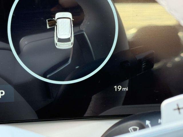 New 2026 White Hyundai SEL AWD image 27