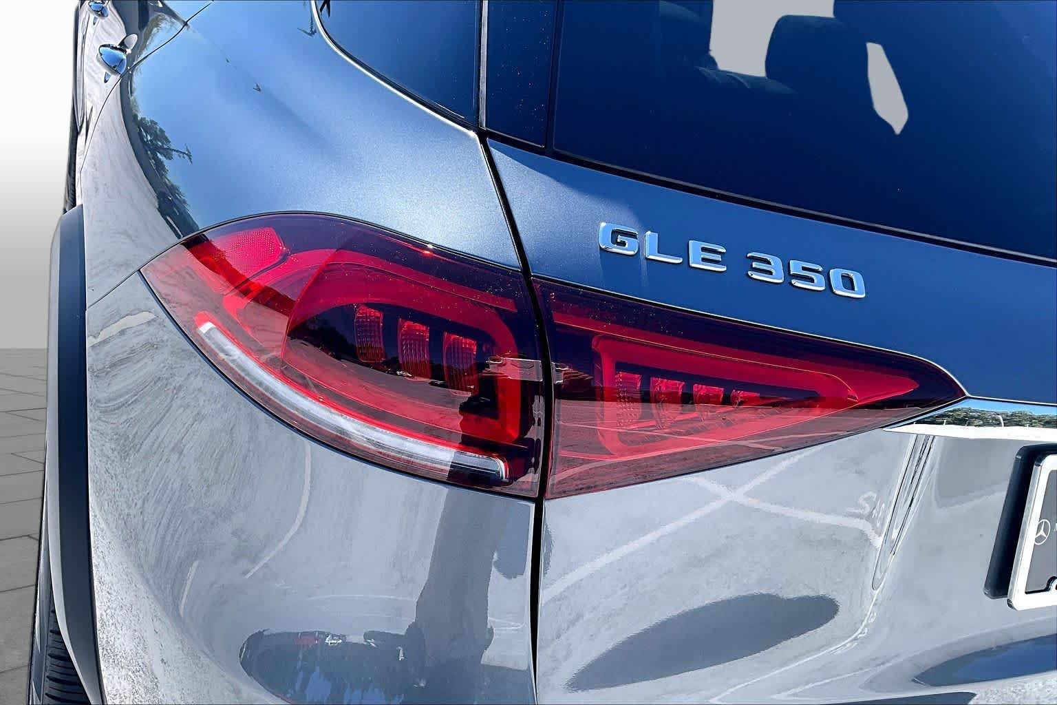 Used 2022 Selenite Grey Metallic Mercedes-Benz GLE 350 image 28