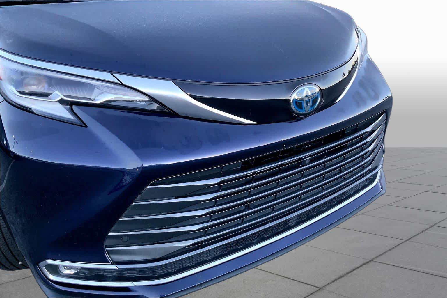 Used 2022 Blueprint Toyota Platinum image 27