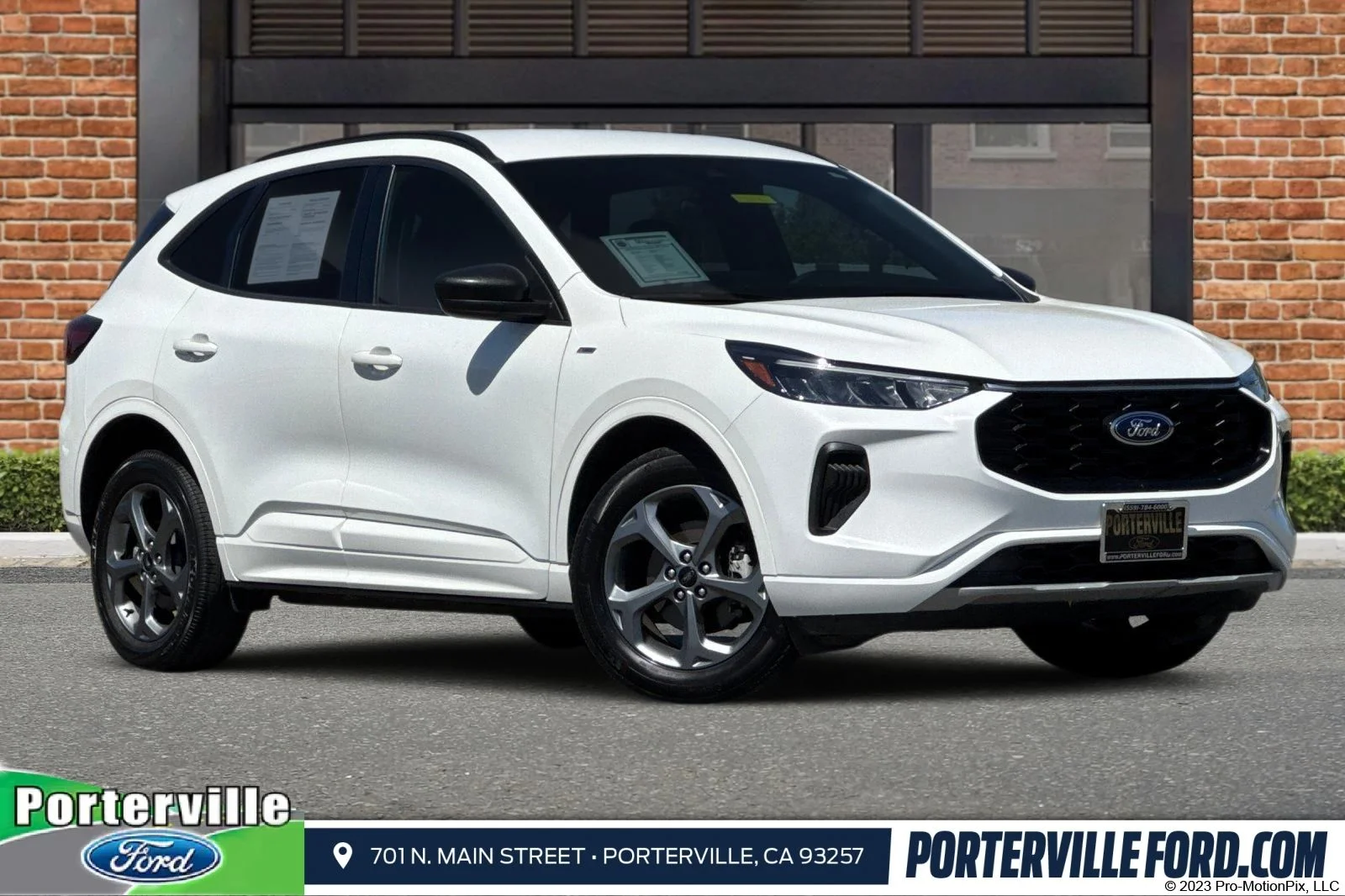 2023 Ford Escape ST-Line AWD's photo