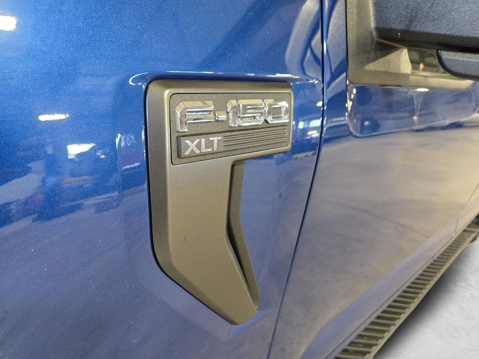 Used 2023 Atlas Blue Ford XLT image 15