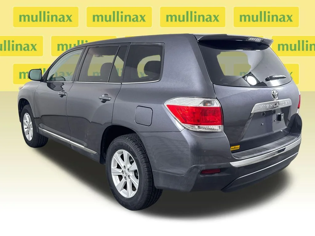 Used 2013 Gray Toyota Base image 11