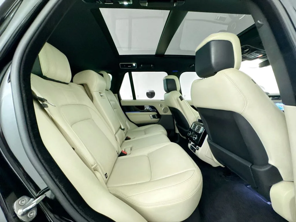 Used 2022 Black Land Rover Westminster image 26