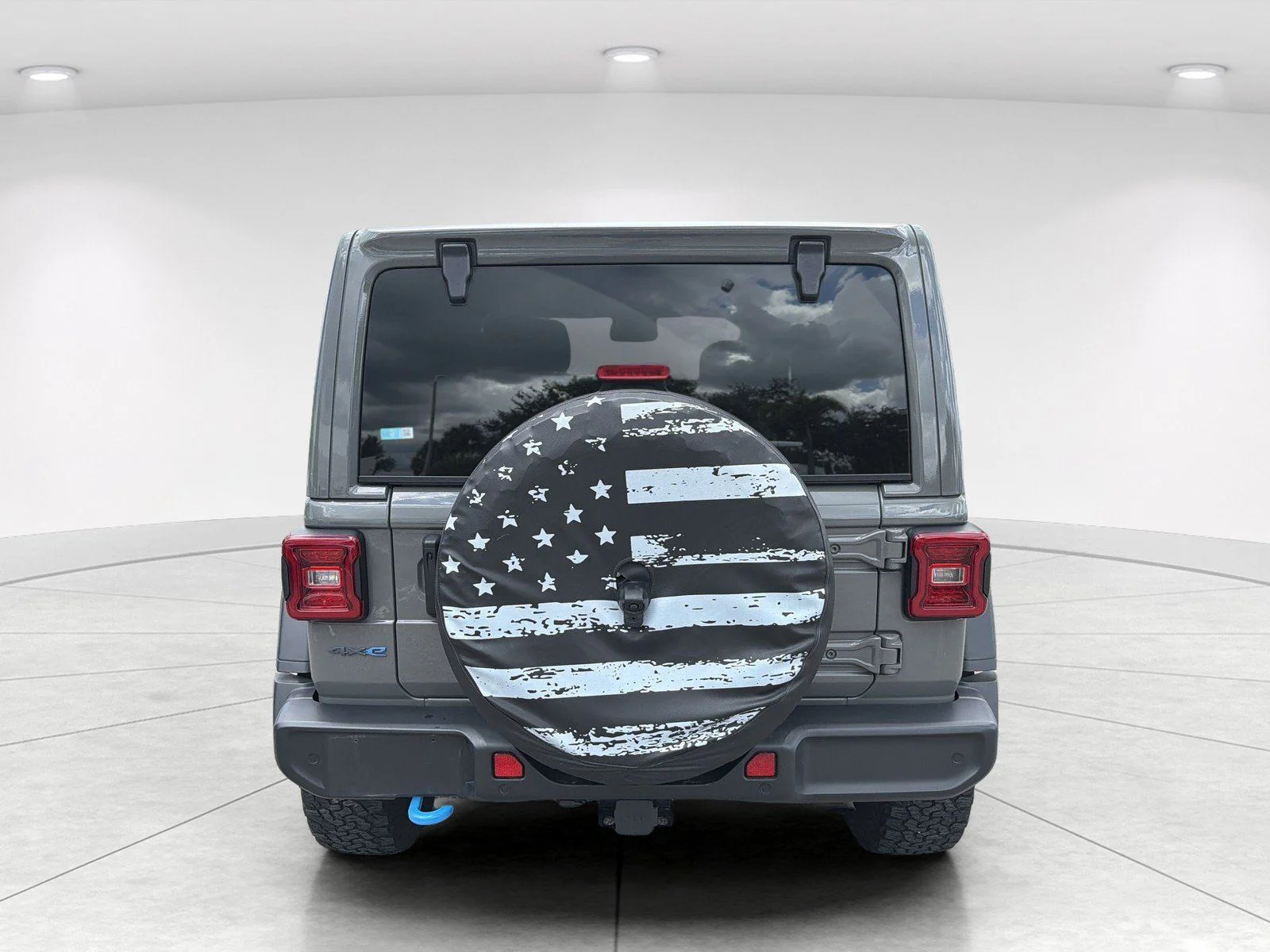 Used 2022 Gray Jeep Unlimited Rubicon 4xe image 5