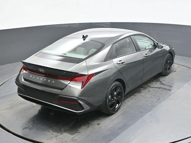 New 2026 Gray Hyundai SEL Sport image 17