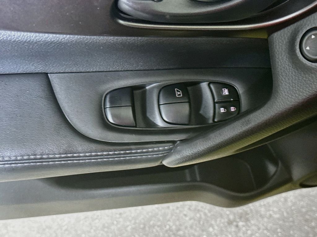 Used 2020 Nitro Lime Metallic Nissan S image 18