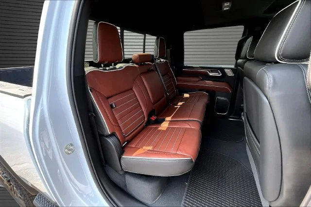 New 2026 Glacier White Tricoat GMC Denali Ultimate image 10