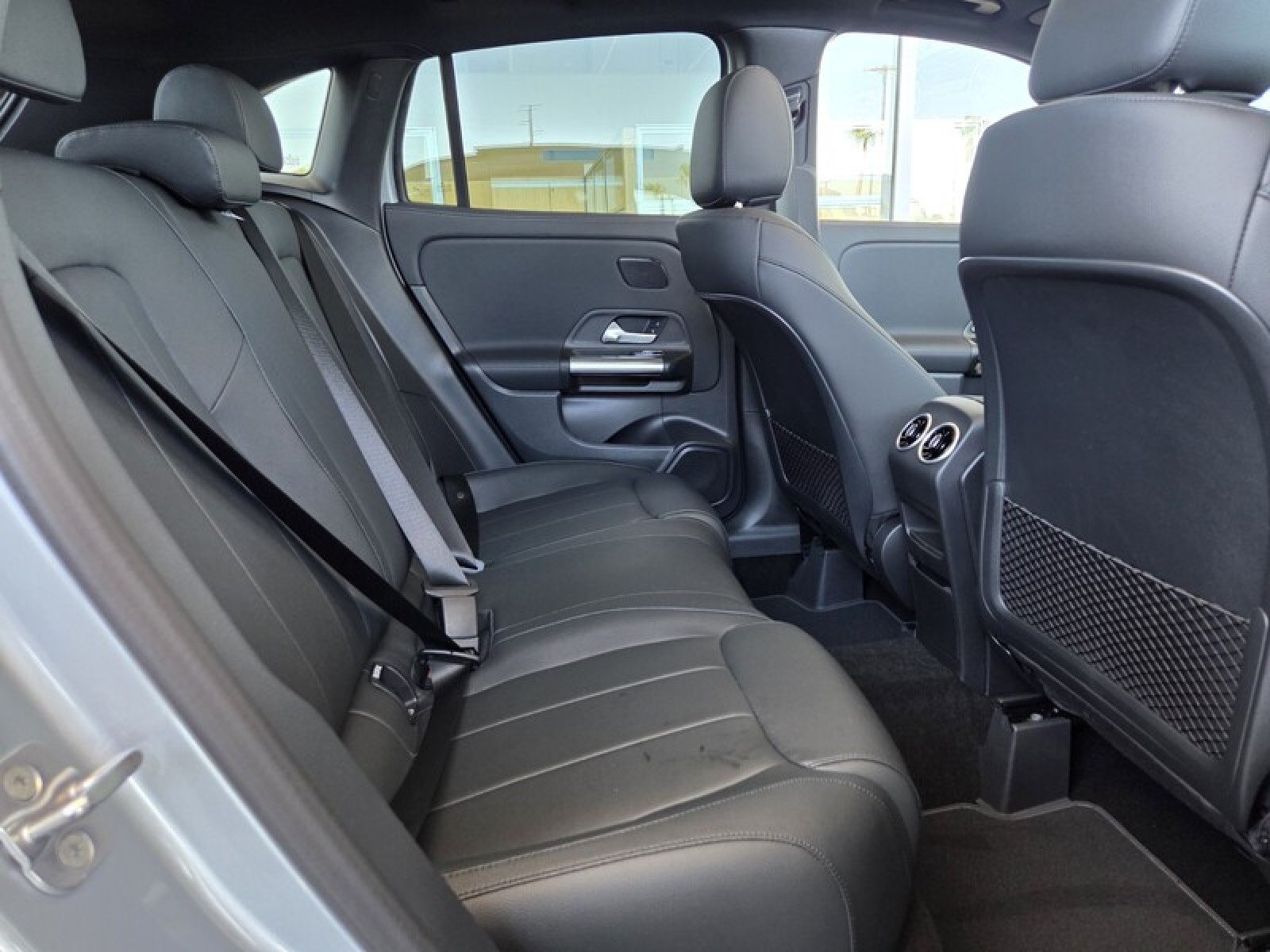 New 2026 Cirrus Silver Metallic Mercedes-Benz GLA 250 SUV image 16