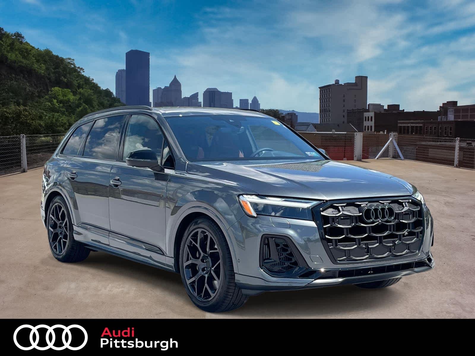 2026 Audi SQ7 Premium Plus
