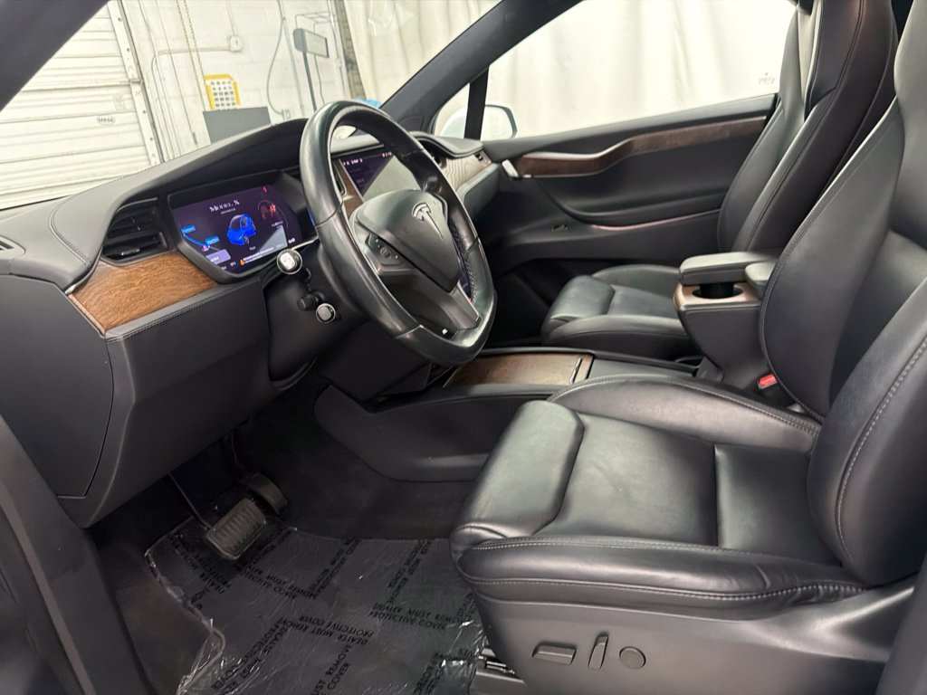 Used 2020 White Tesla Long Range image 13