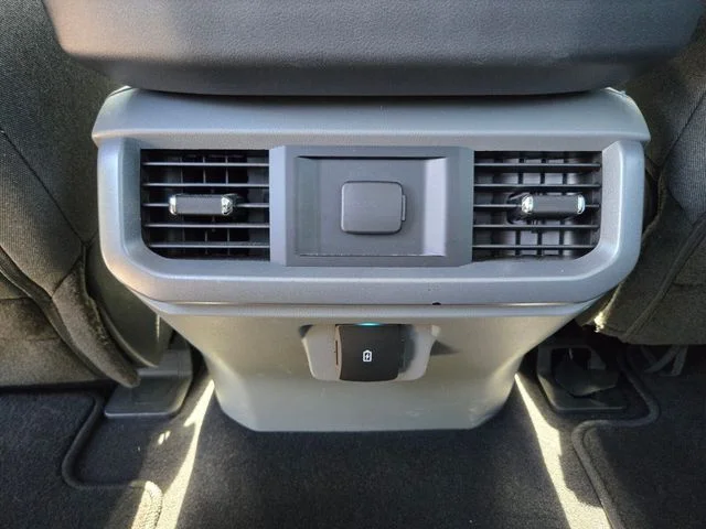 Used 2023 Blue Ford XLT image 16