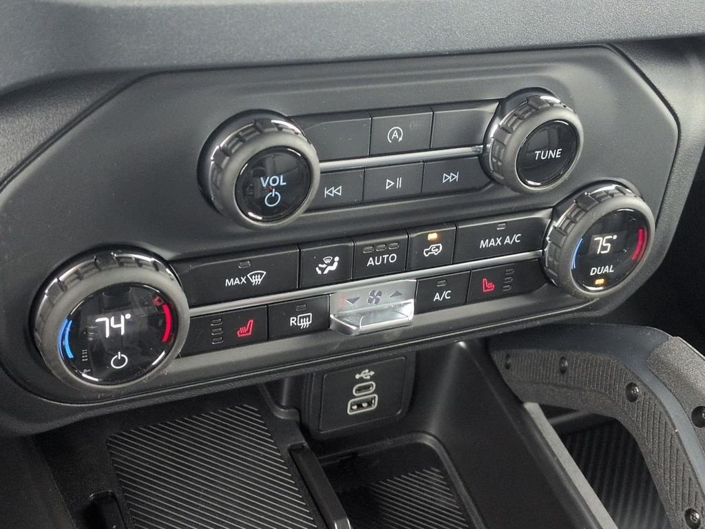New 2026 Avalanche Gray Ford Big Bend® image 54