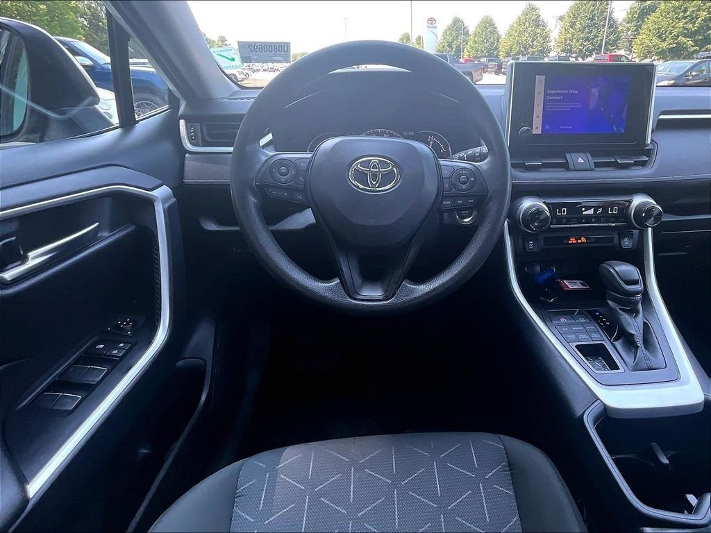 Used 2025 White Toyota XLE image 17