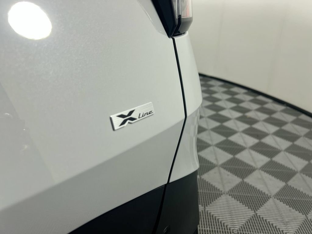 New 2026 Wolf Gray Kia X-Line image 6