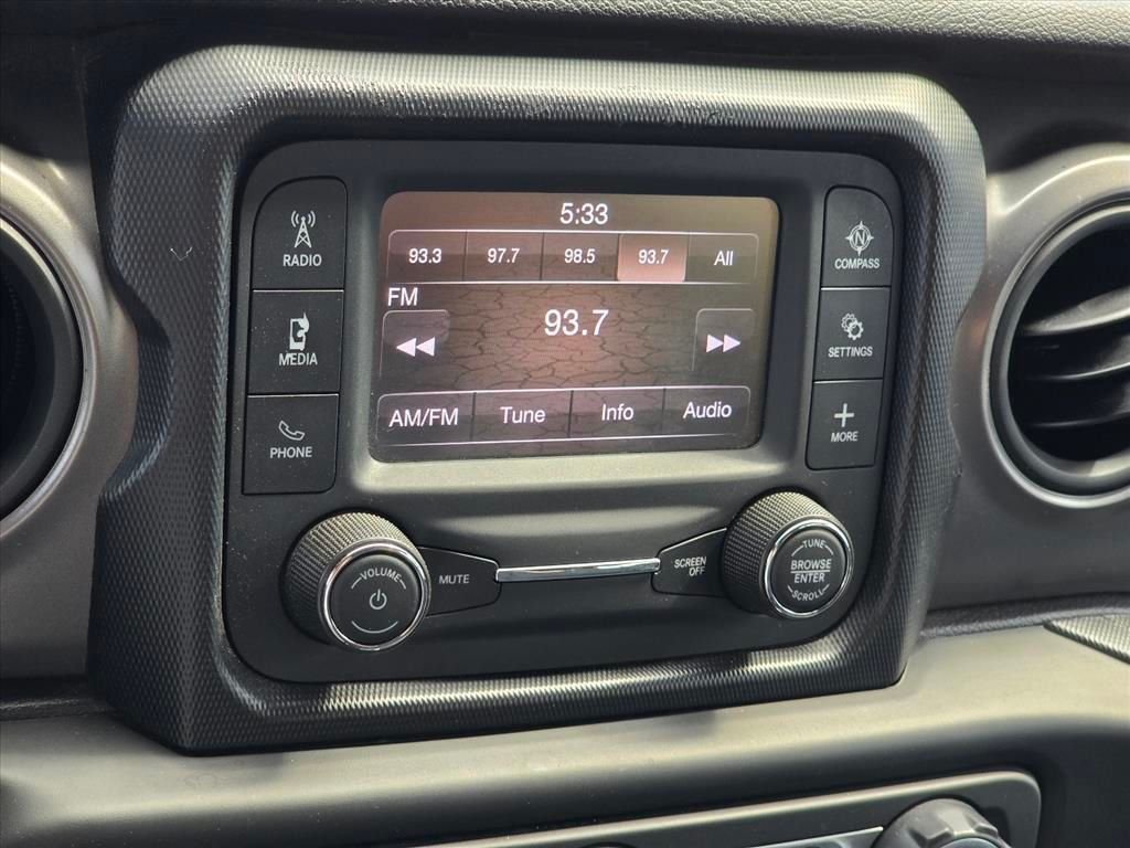 Used 2021 White Jeep Unlimited Willys image 4
