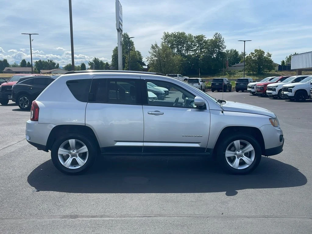 2014 Jeep Compass Latitude - Photo 8