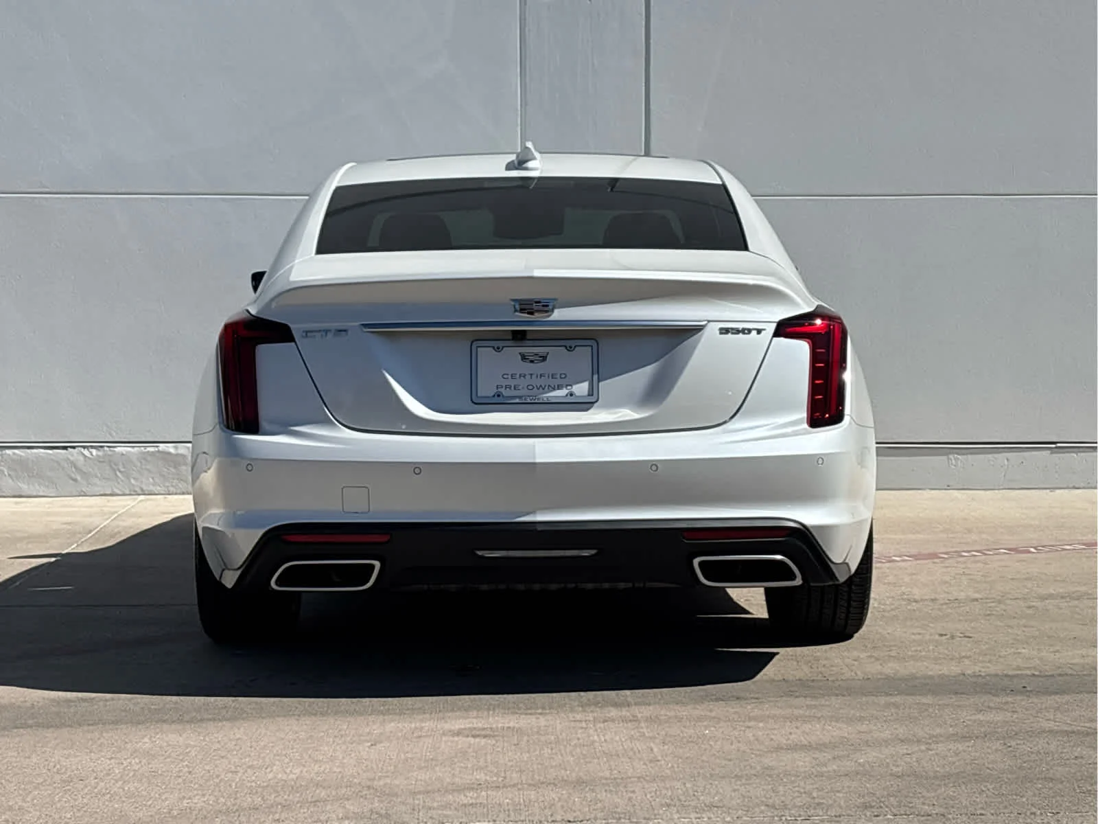 Certified Used 2025 Crystal White Tricoat Cadillac Premium Luxury image 5