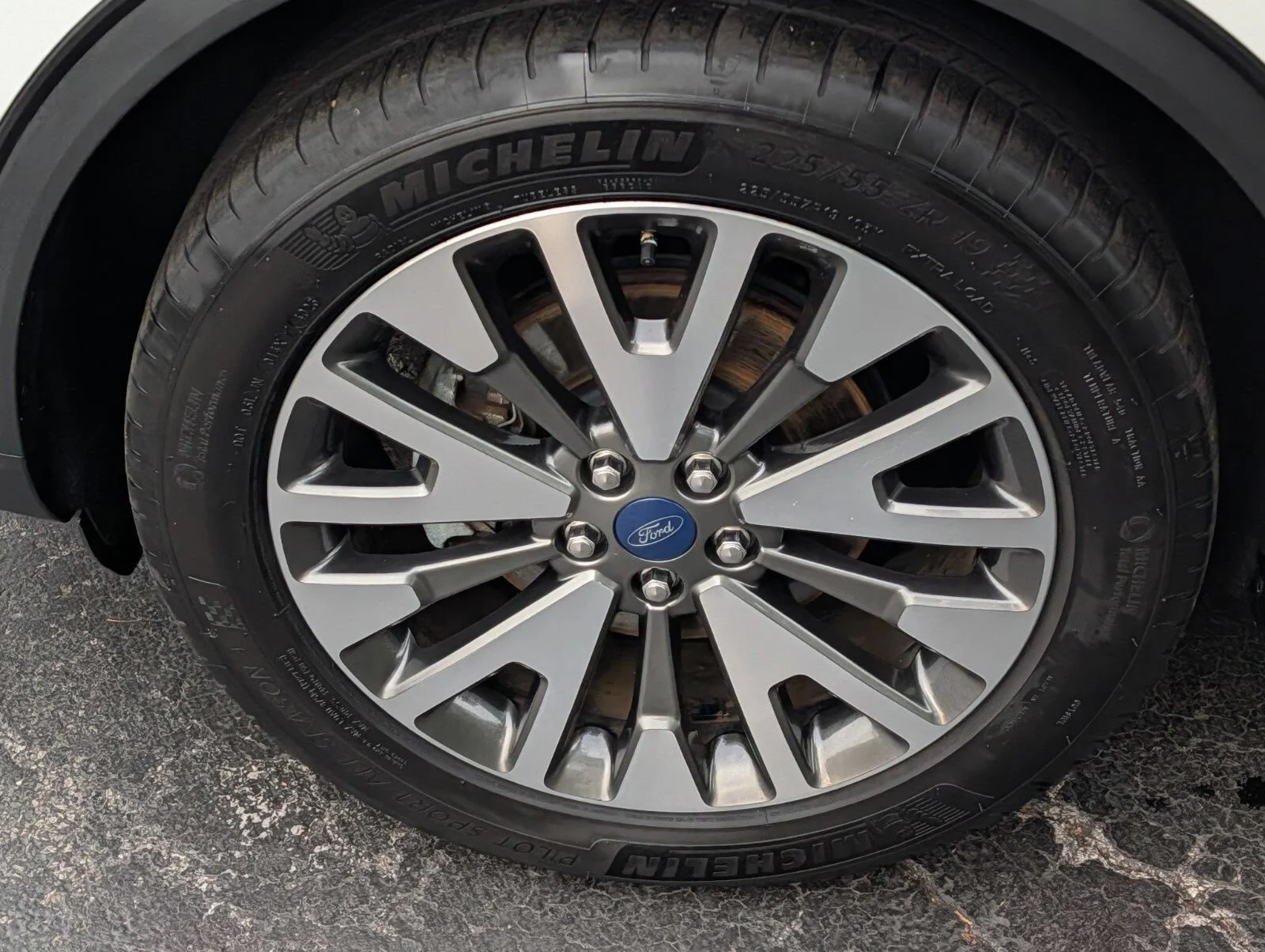 Used 2020 White Ford Titanium image 19