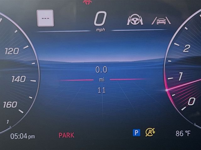 New 2026 MANUFAKTUR Alpine Grey Mercedes-Benz C 300 image 12