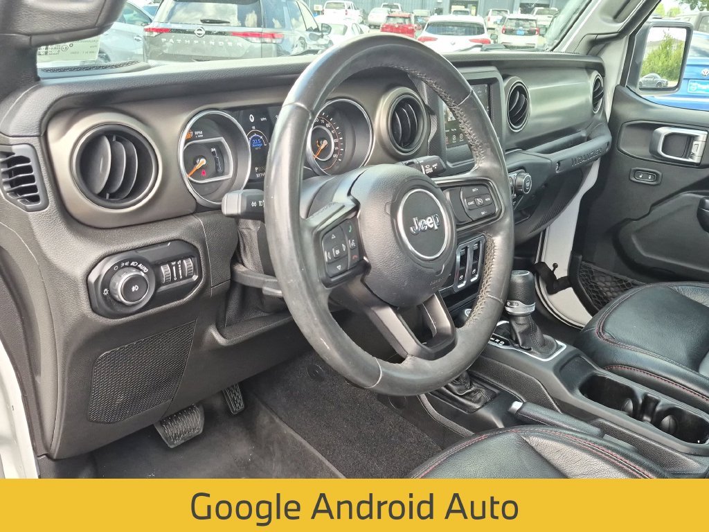 Used 2019 White Jeep Sport S image 32