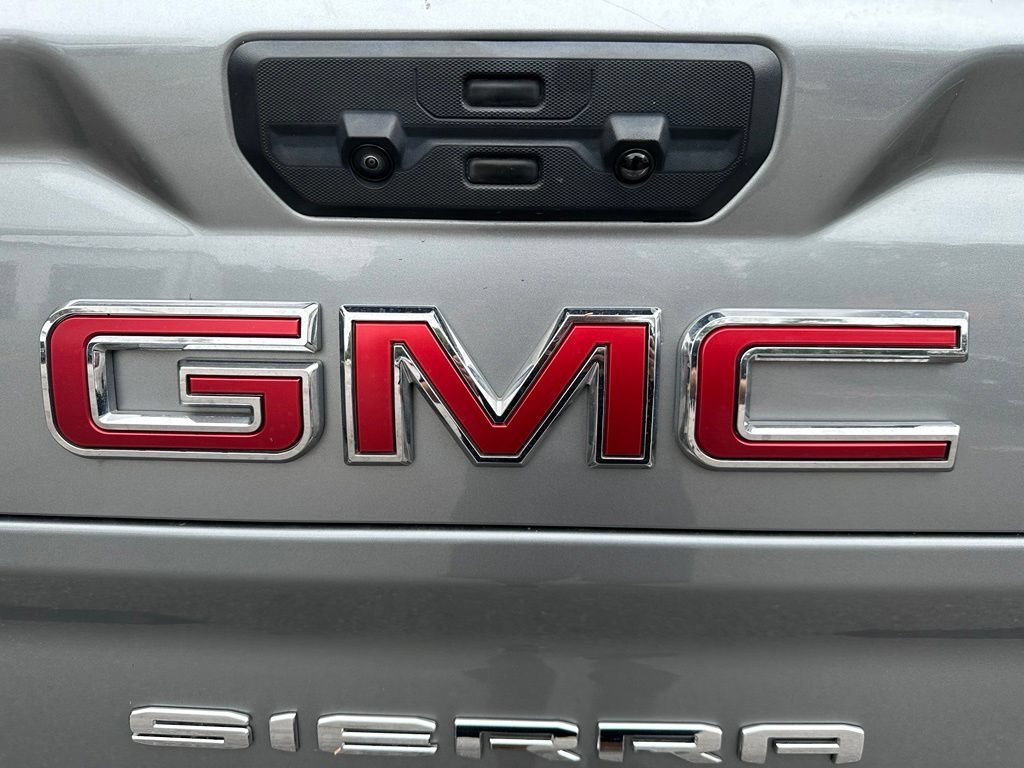 Used 2025 Sterling Metallic GMC AT4 image 34