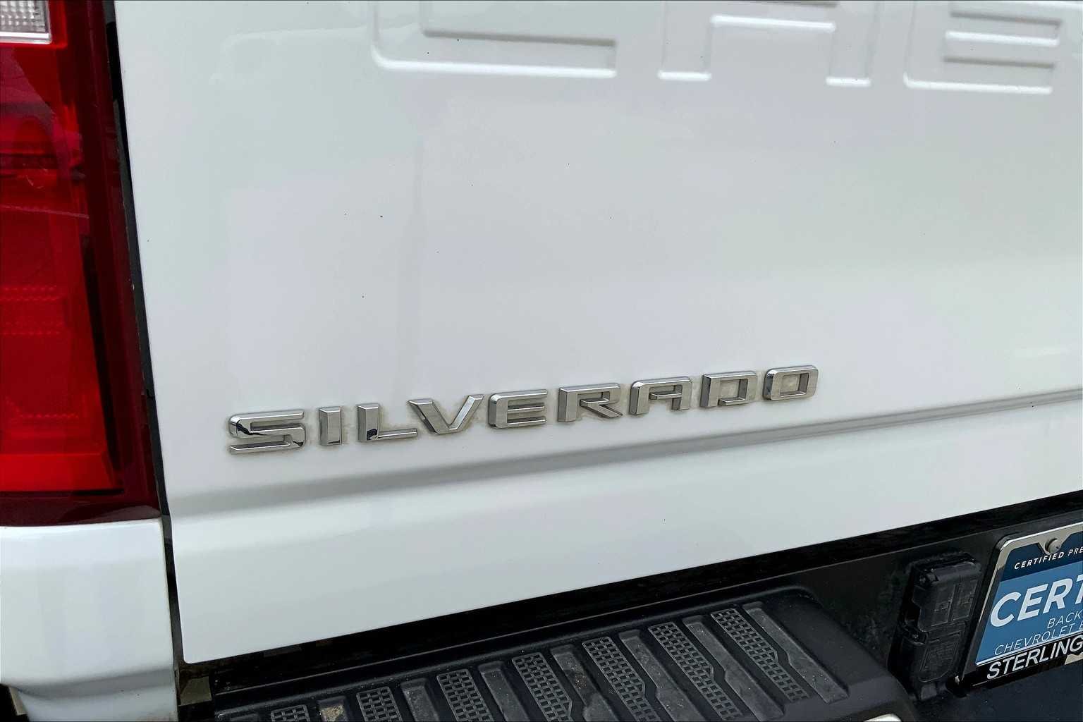 Used 2023 Summit White Chevrolet High Country image 31