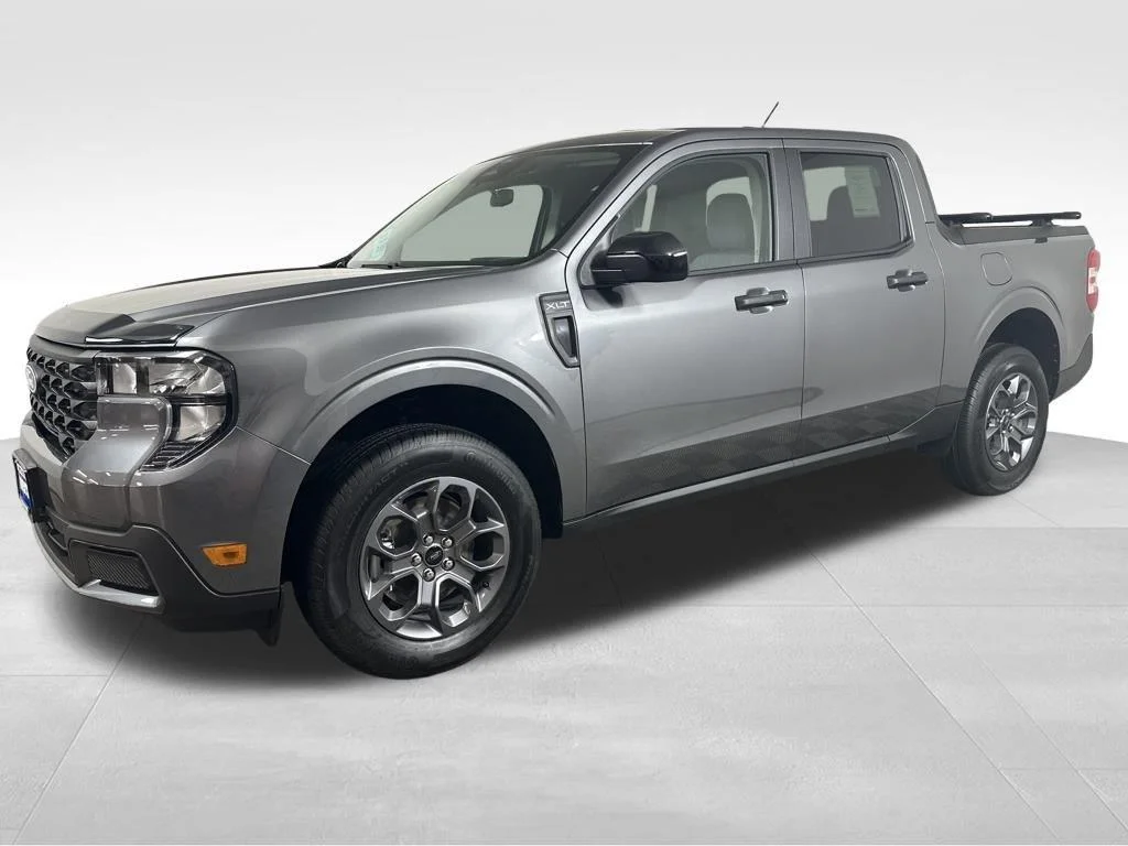 New 2026 Carbonized Gray Metallic Ford XLT image 4